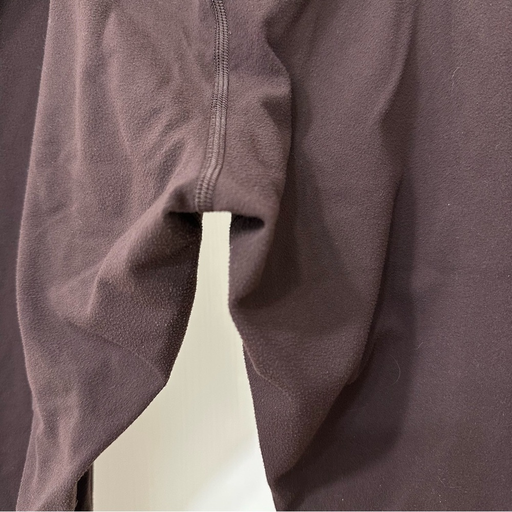 lululemon athletica French Press Brown 21” Crop Align Leggings, Size 6 - Picture 6 of 8